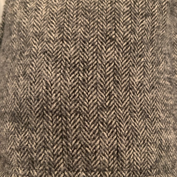 Old Navy Herringbone Vest - Picture 4 of 4